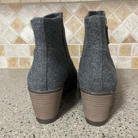 Dr Scholl’s Chloe Wedge Bootie in Charcoal Gray Size 11 - Picture 9 of 9